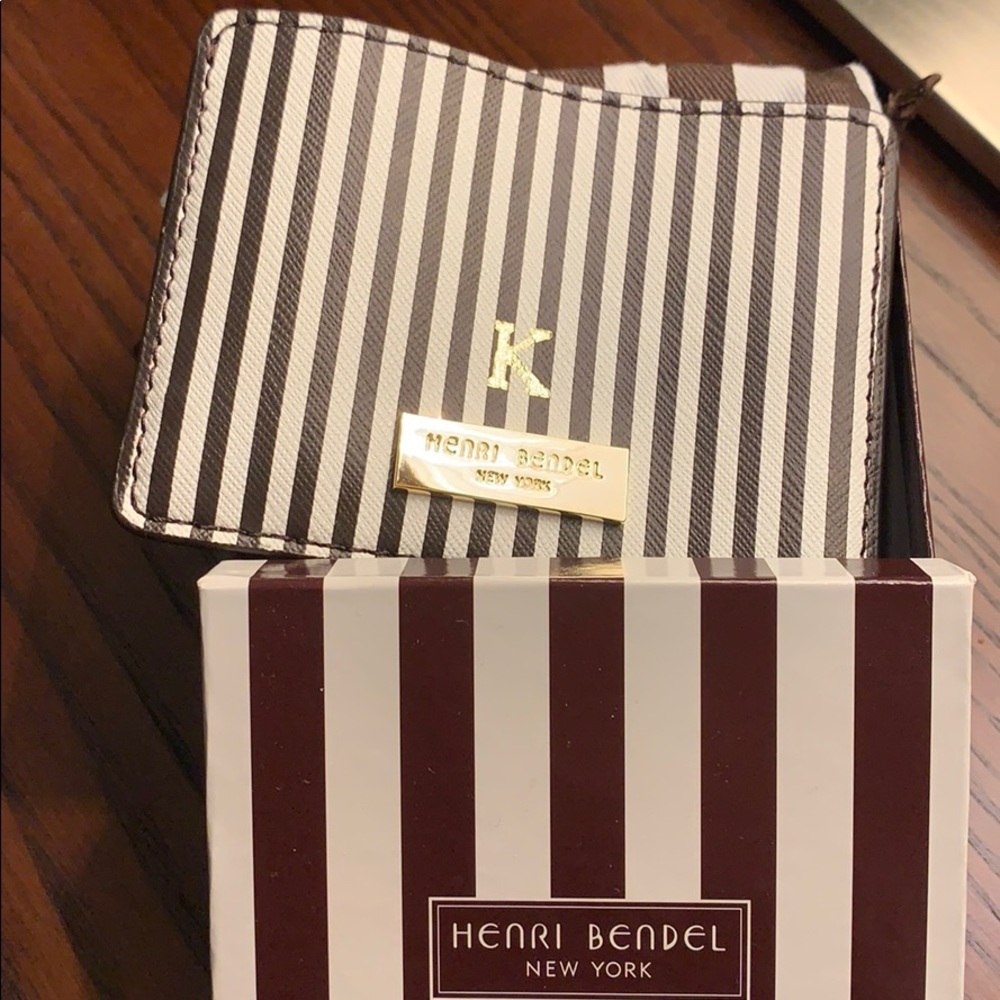 Brand new Henri Bendel card holder